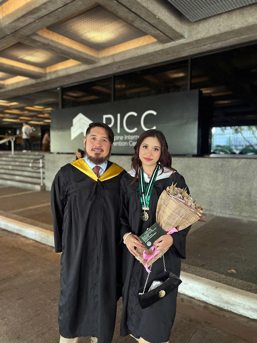 Read more about the article Father-Daughter Duo Diosdado and Felisha Babar Share Milestone of Graduating as Benildeans